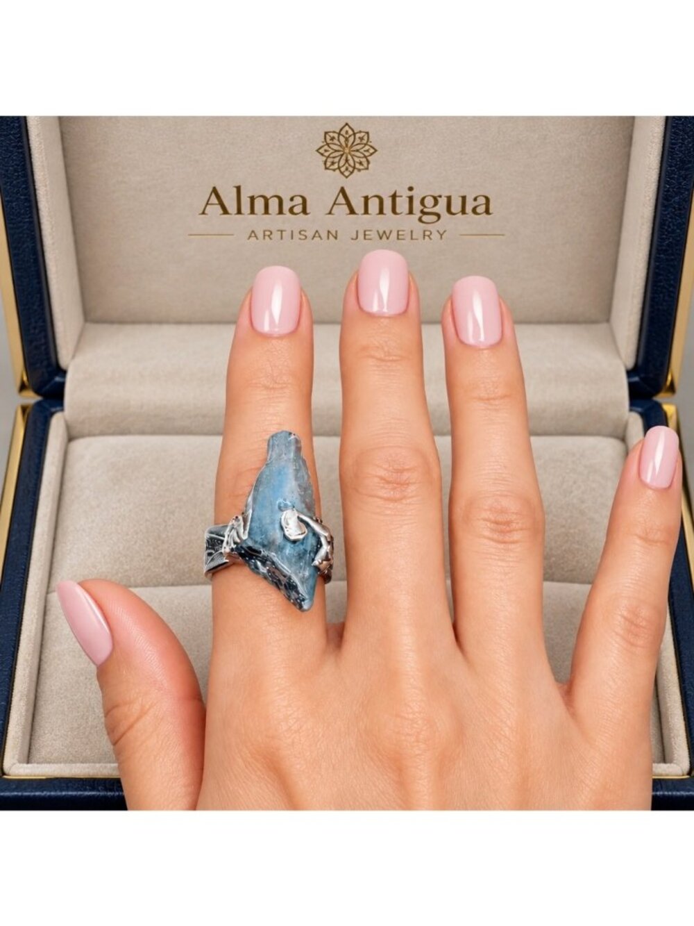 Blue Quartz Brutalist Vintage Spoon Ring, Size 9 | Alma Antigua